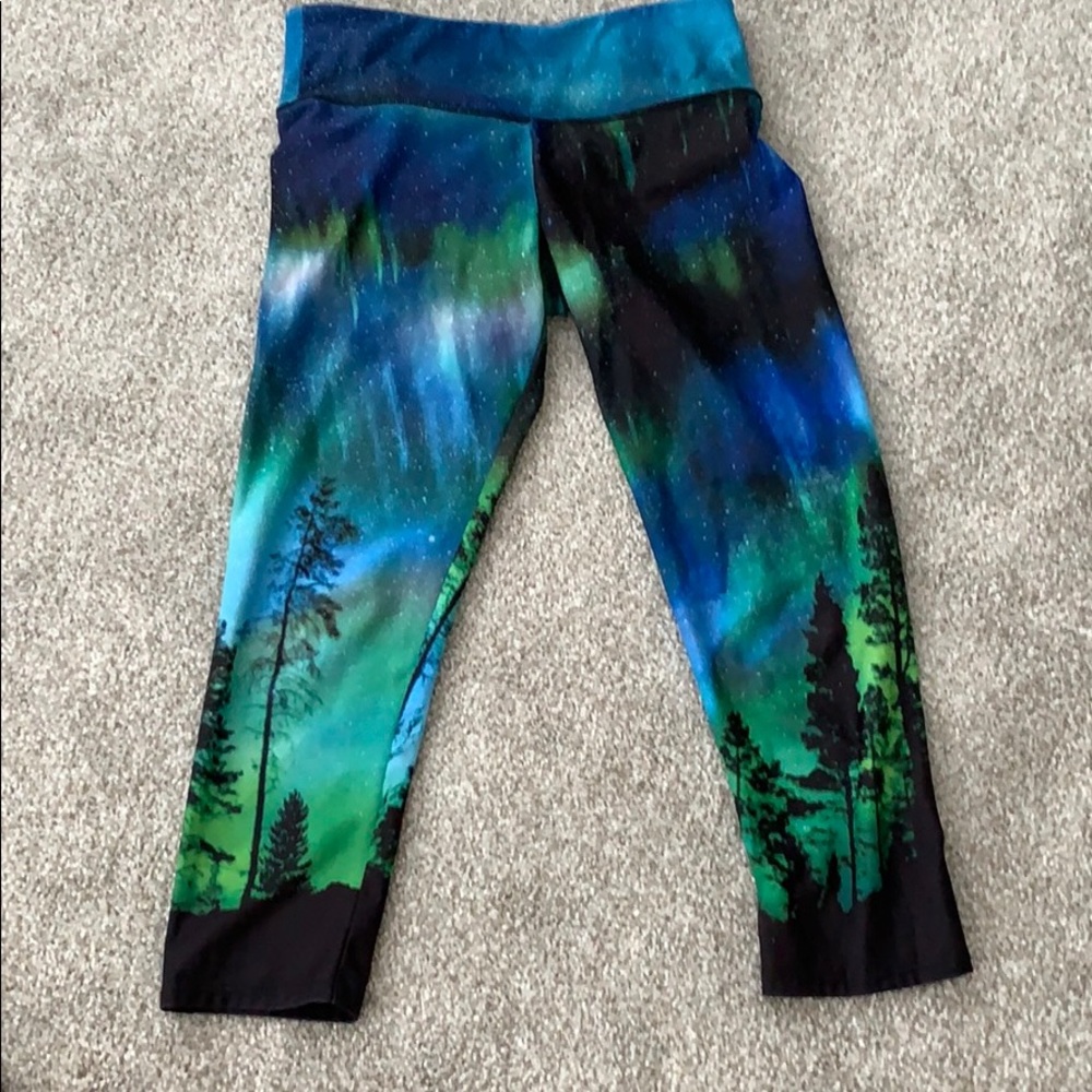 Onzie Capri leggings- size S/M